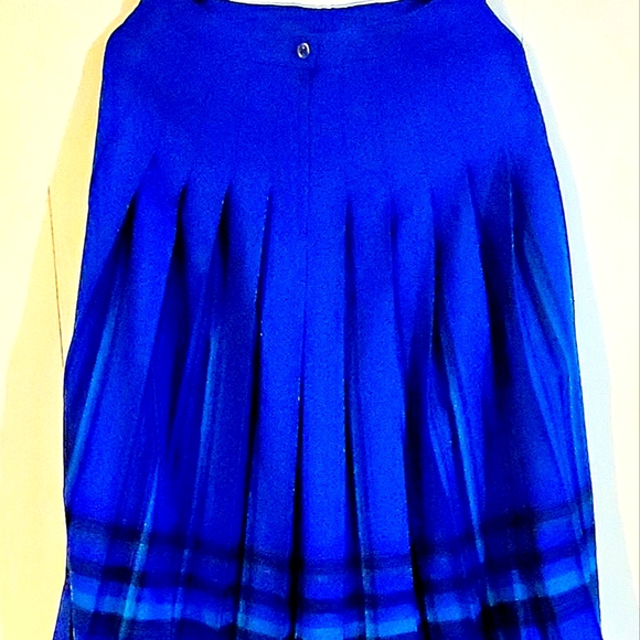 VINTAGE PENDLETON PETITE MID SKIRT. WOMENS Sz: 10 100% VIRGIN WOOL. - Picture 1 of 1